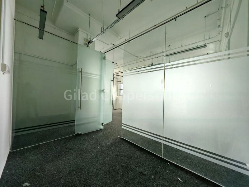 Light Industrial (B1) for Rent: Interlocal Centre - Image 7