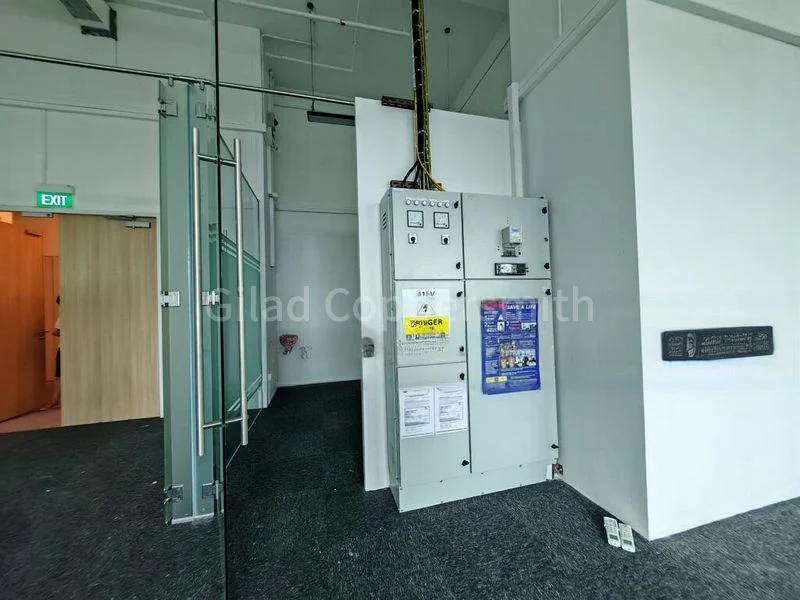 Light Industrial (B1) for Rent: Interlocal Centre - Image 13