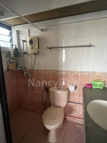 4 Room (4A) HDB for Rent in 461 Clementi Avenue 3 - Image 9