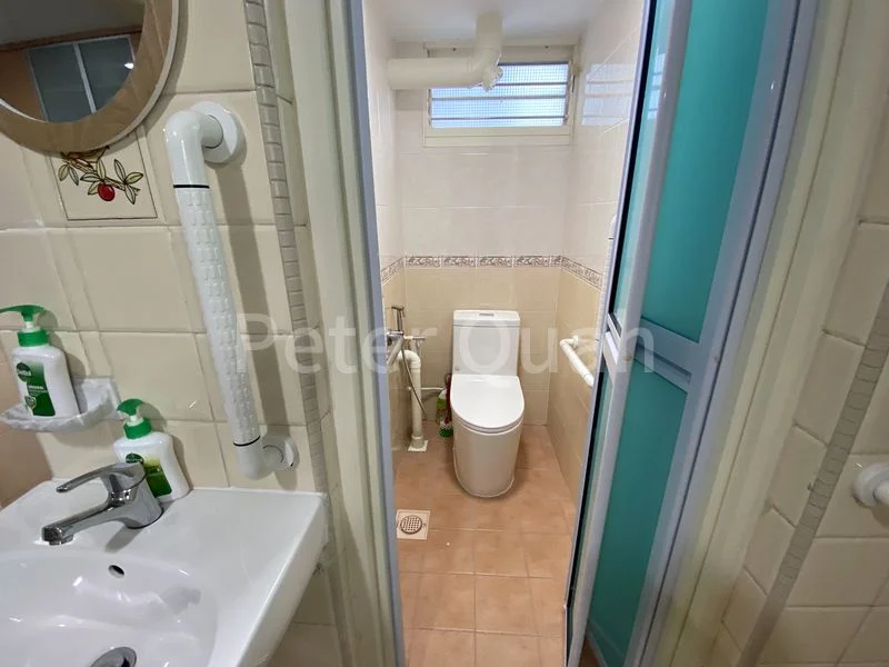 Common Room (HDB) for Rent in  34 Whampoa West - Image 3