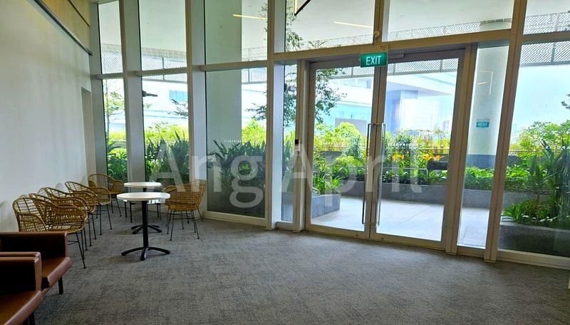 Quality Space, 5 Minutes to Shuttle Bus Ride - Image 11