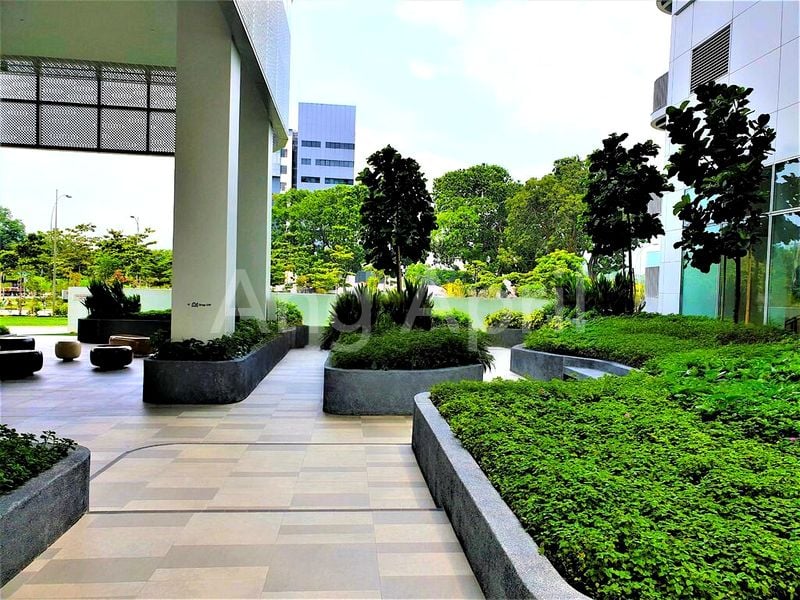 Quality Space, 5 Minutes to Shuttle Bus Ride - Image 6