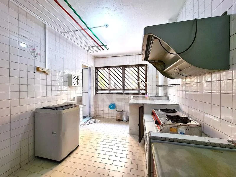 4 Room (4I) HDB for Rent in 650 Hougang Avenue 8 - Image 3