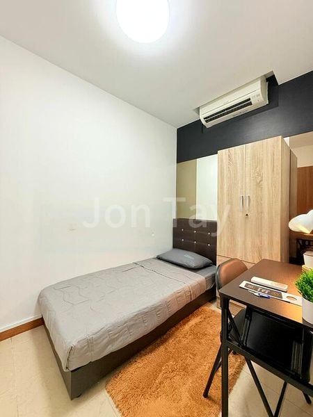 Common Room (Condo) for Rent in  The Lakeshore - Image 2