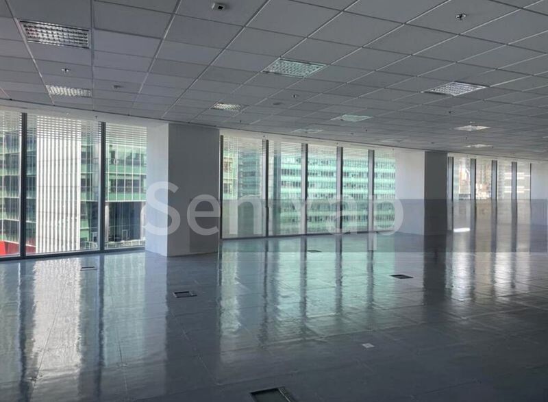 Office for Rent: Nice & Bright Office in Downtown Core - Image 1