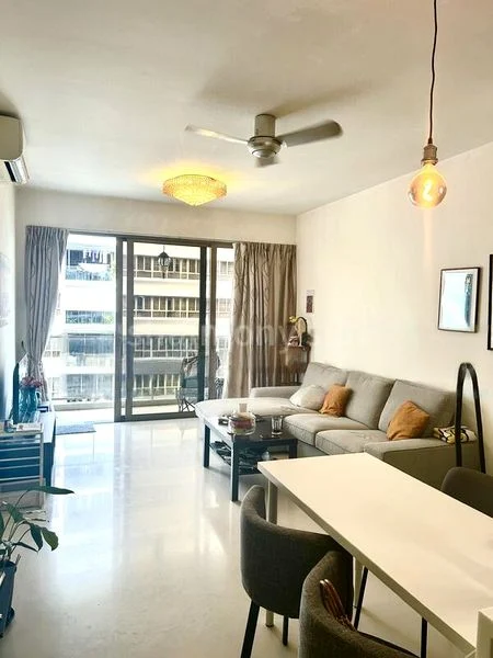 2 Bed Condo for Rent in  Waterfront Gold - Image 3