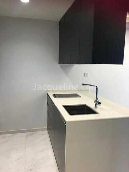 1 Bed Condo for Rent in  Cairnhill Nine - Image 10