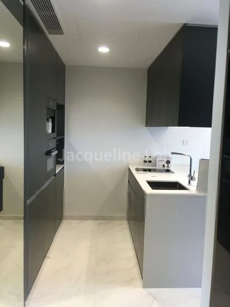 1 Bed Condo for Rent in  Cairnhill Nine - Image 4