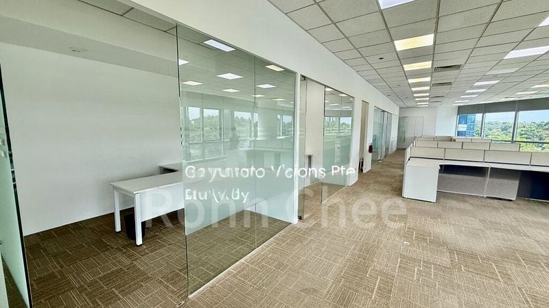 Office for Rent: Corporate Building @ Alexandra, 5000sqft, Fitted Condition, Near Amenities. - Image 1