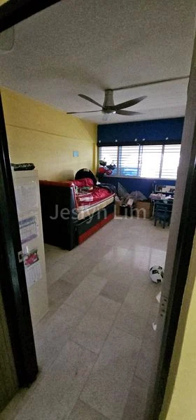 4 Room HDB for Rent in  209 Bukit Batok Street 21 - Image 4