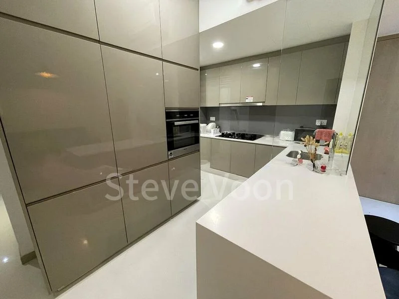 Common Room (Condo) for Rent in J Gateway - Image 9