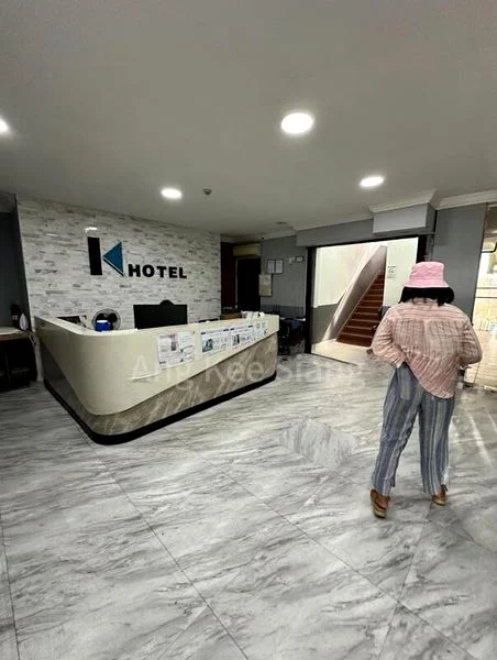 Other Retail for Rent: 37, Lorong 8 Geylang Shop - Image 2