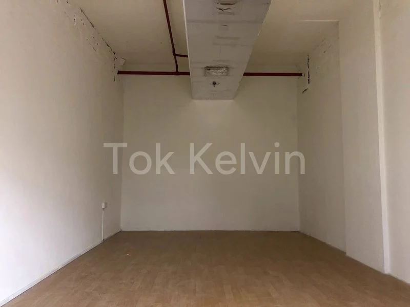 Shop / Shophouse for Sale: Queensway Shopping Centre - Image 1