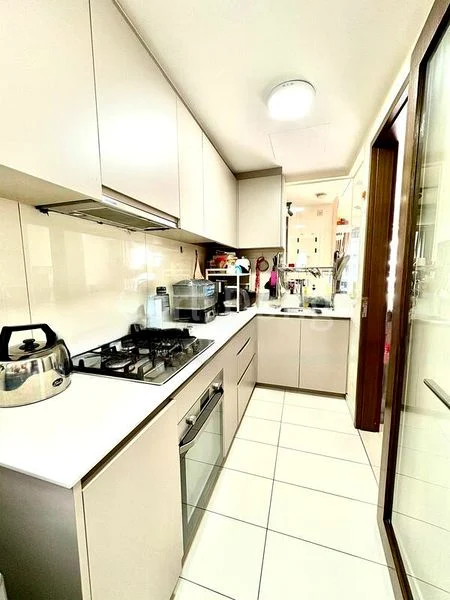3 Bed Executive Condo for Sale in  The Visionaire - Image 11