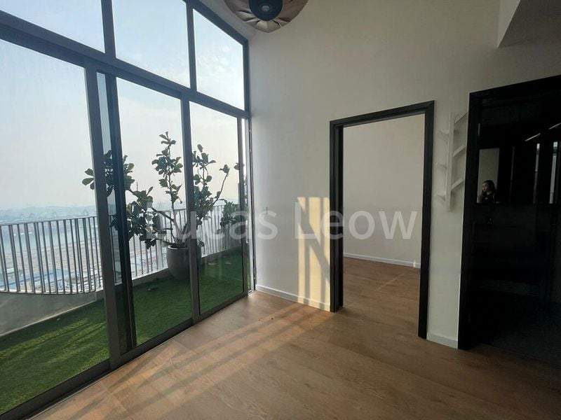 2 Bed Condo for Sale in  Spottiswoode Suites - Image 11