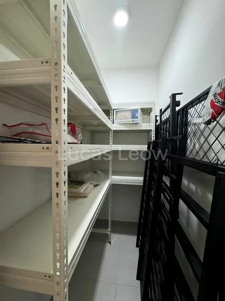 2 Bed Condo for Sale in  Spottiswoode Suites - Image 3