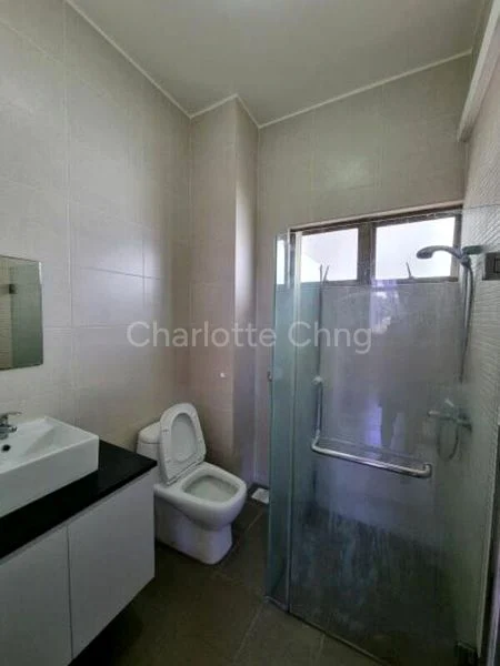 2 Bed Condo for Rent in  Buona Vista Gardens - Image 4