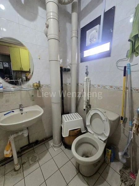 Common Room (HDB) for Rent in  13 Cantonment Close - Image 5