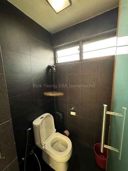 3 Room (3I) HDB for Sale in  152 Mei Ling Street - Image 4