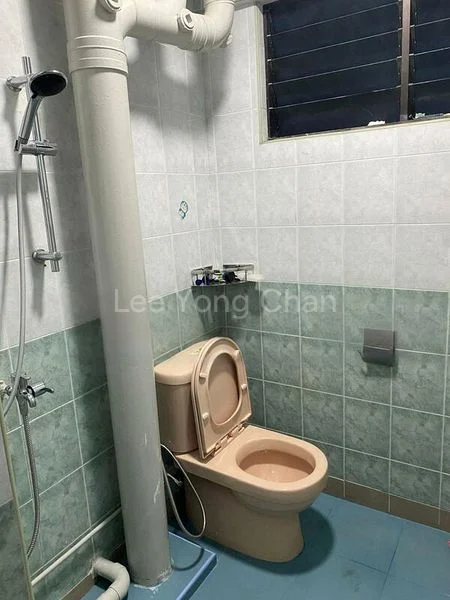Common Room (HDB) for Rent in  309 Serangoon Avenue 2 - Image 4