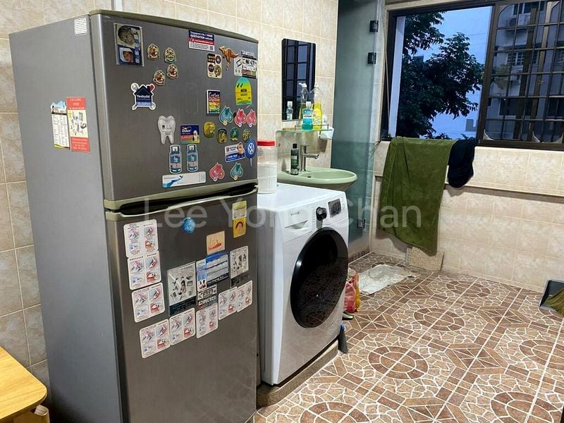 Common Room (HDB) for Rent in  309 Serangoon Avenue 2 - Image 5