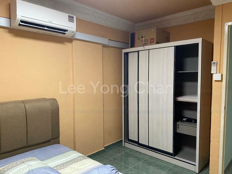 Common Room (HDB) for Rent in  309 Serangoon Avenue 2 - Image 3