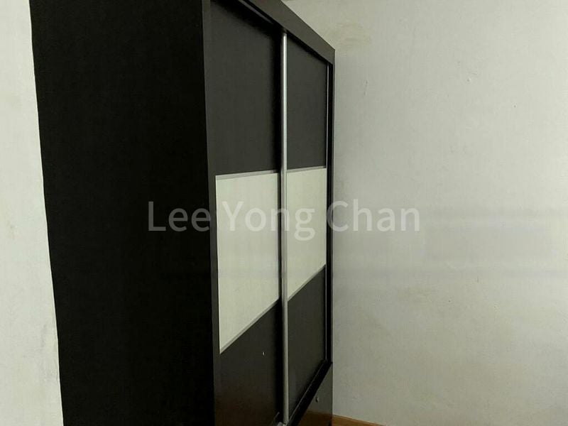 Common Room (HDB) for Rent in  309 Serangoon Avenue 2 - Image 9
