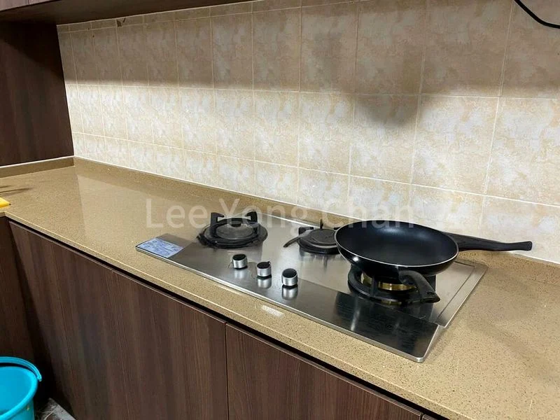 Common Room (HDB) for Rent in  309 Serangoon Avenue 2 - Image 7