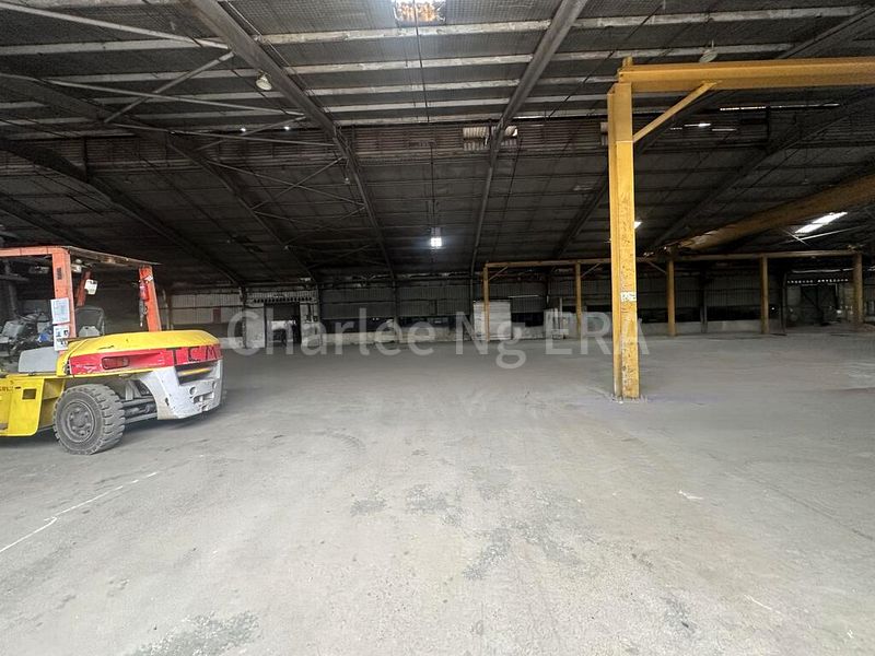 Factory / Workshop (B2) for Rent: International Road - Image 9