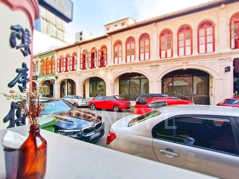 Food & Beverage for Rent: Prime Restaurant on Purvis Street, Near an MRT. - Image 4