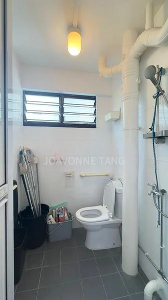 3 Room (3NG) HDB for Sale in 296 Tampines Street 22 - Image 1