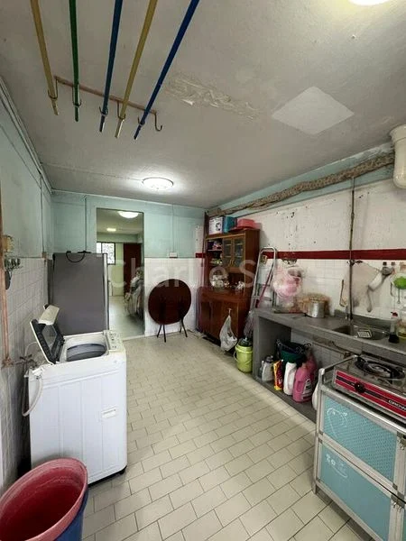 3 Room (3I) HDB for Sale in  618 Bedok Reservoir Road - Image 2