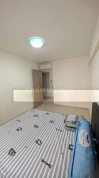 Common Room (HDB) for Rent in  111 Edgefield Plains - Image 4