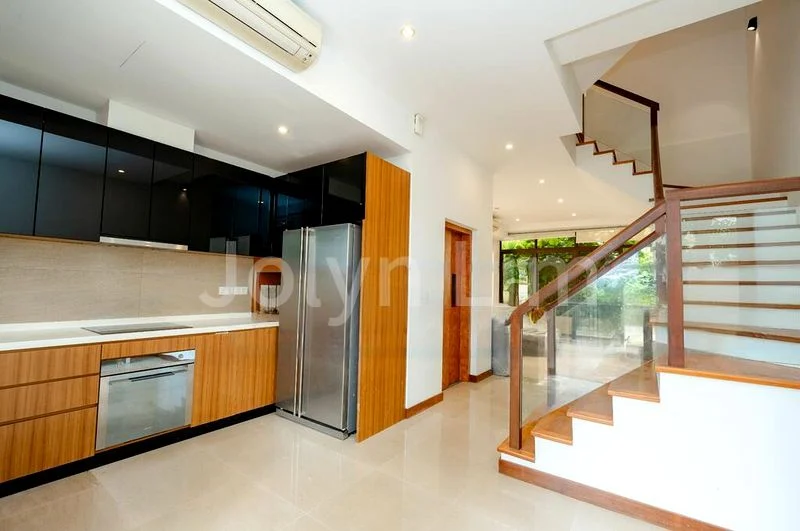 5 Bed Cluster House (Landed) for Rent in  Eleven @ Holland - Image 2