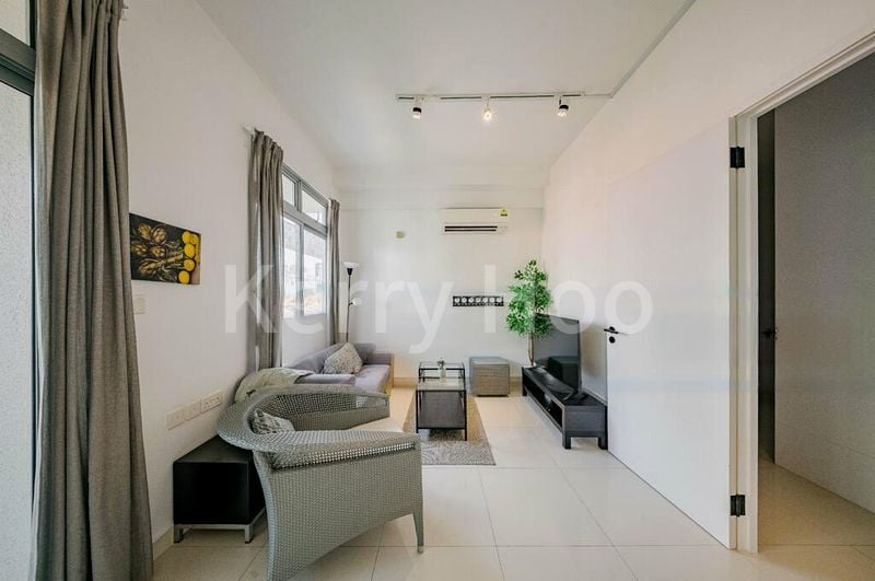 3 Bed Condo for Rent in  Evergreen View - Image 1