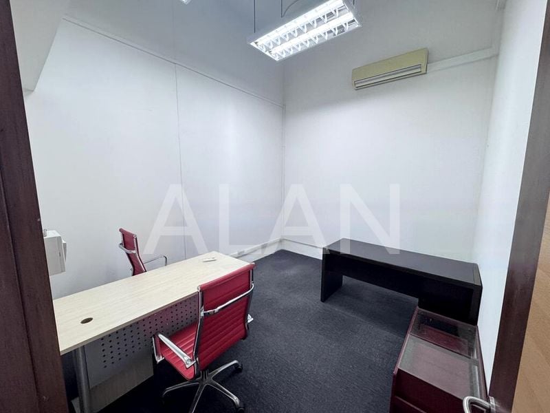 Light Industrial (B1) for Rent: A'Posh BizHub - Image 3