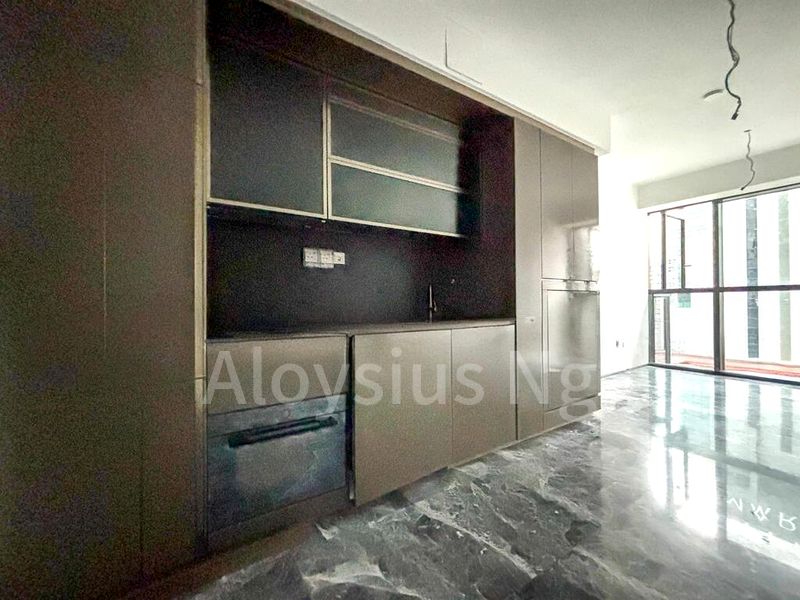 1 Bed Condo for Rent in  Newport Residences / Newport Tower - Image 2