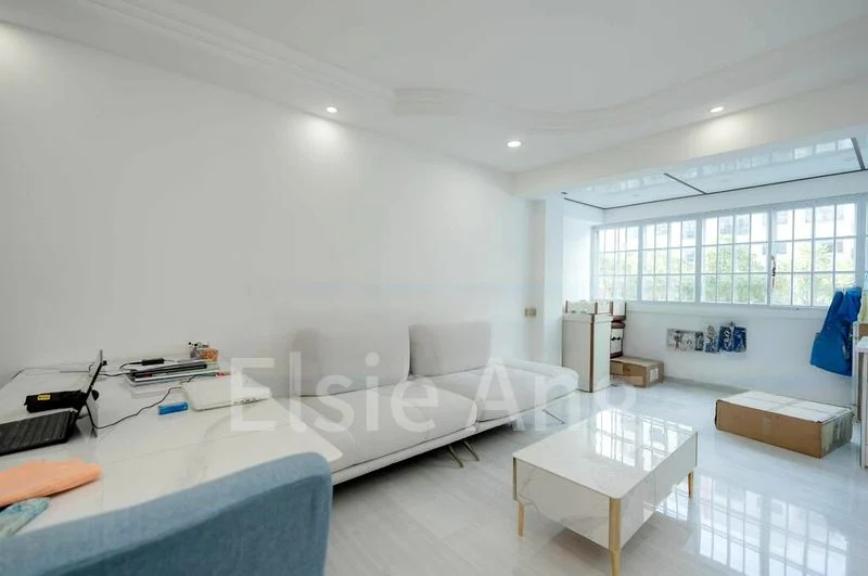 Room (HDB) for Rent in  294 Tampines Street 22 - Image 1