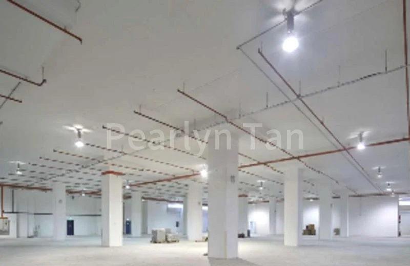 Light Industrial (B1) for Rent: Odc Distri Centre - Image 2