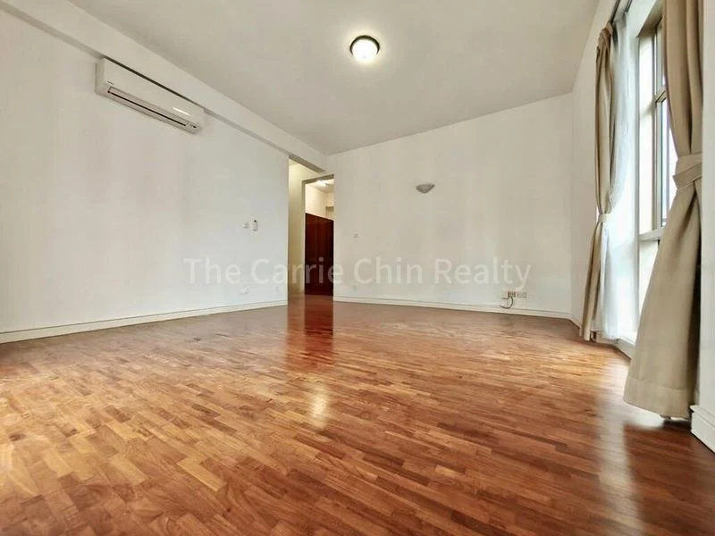 4 Bed Condo for Rent in  Leonie Condotel - Image 12