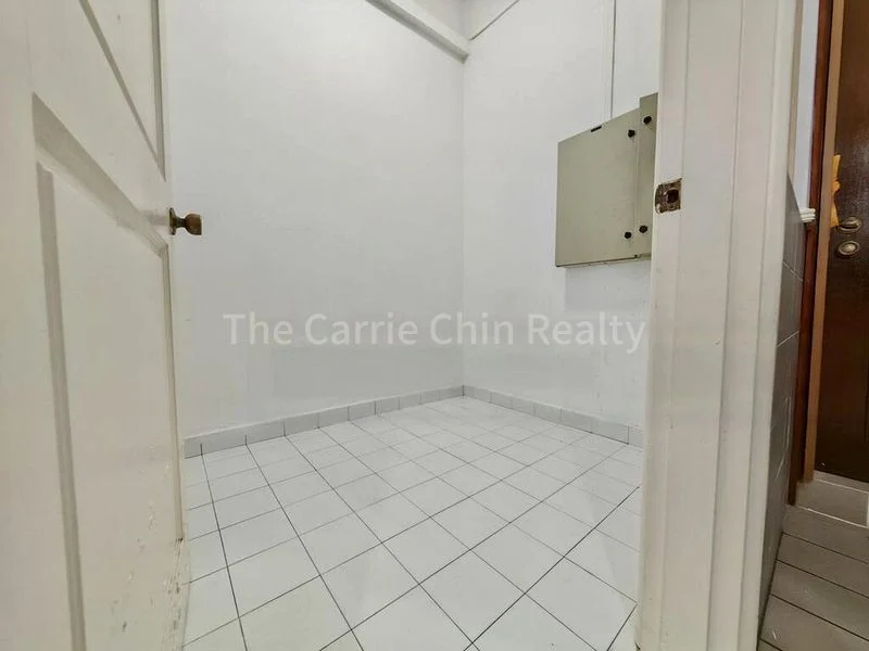 4 Bed Condo for Rent in  Leonie Condotel - Image 8