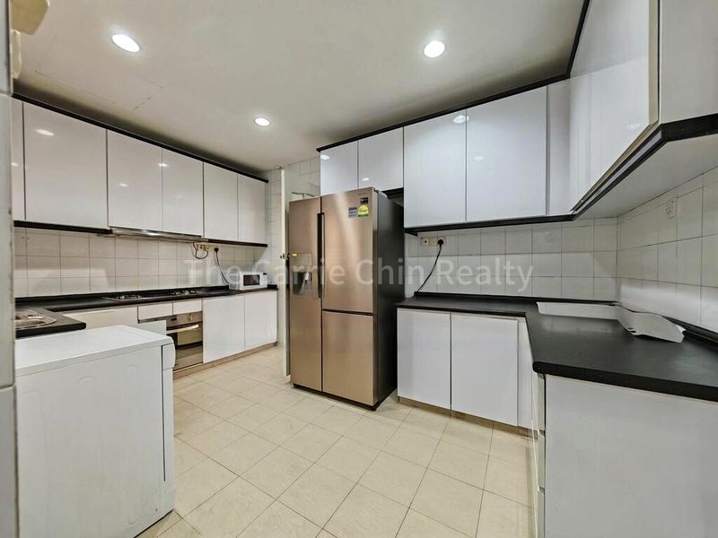 4 Bed Condo for Rent in  Leonie Condotel - Image 5