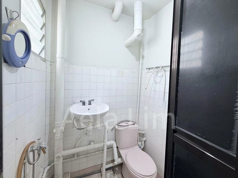 3 Room (3NG) HDB for Sale in 308 Bukit Batok Street 31 - Image 6