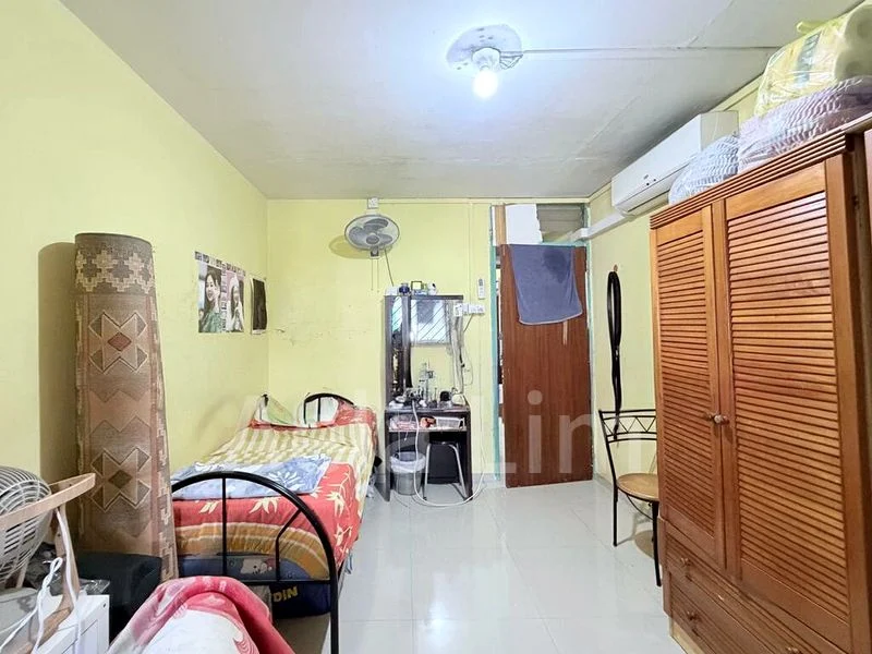 3 Room (3NG) HDB for Sale in 308 Bukit Batok Street 31 - Image 7