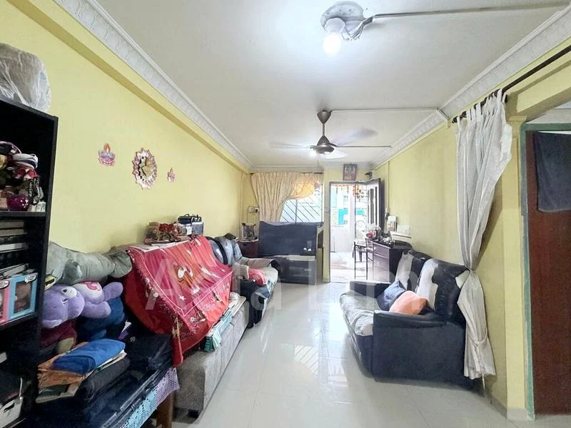 3 Room (3NG) HDB for Sale in 308 Bukit Batok Street 31 - Image 2