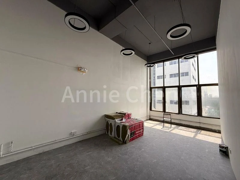 Light Industrial (B1) for Rent: Sindo Industrial Building - Image 6