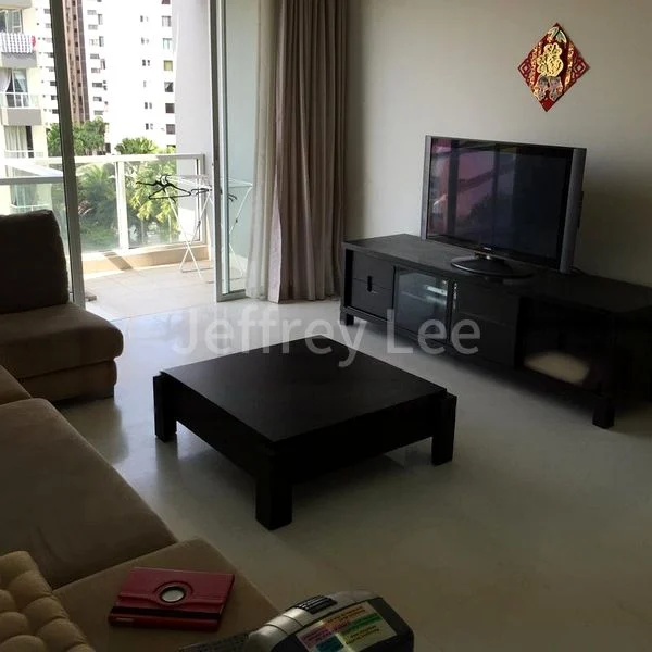 3 Bed Condo for Rent in  Grosvenor View - Image 2