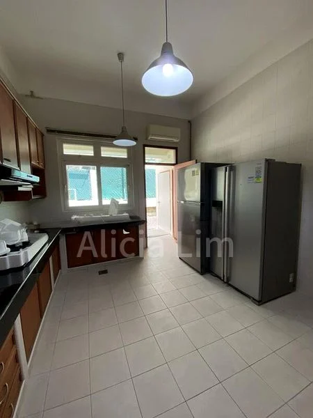 6 Bed Semi-Detached House (Landed) for Rent in  One Tree Hill - Image 15