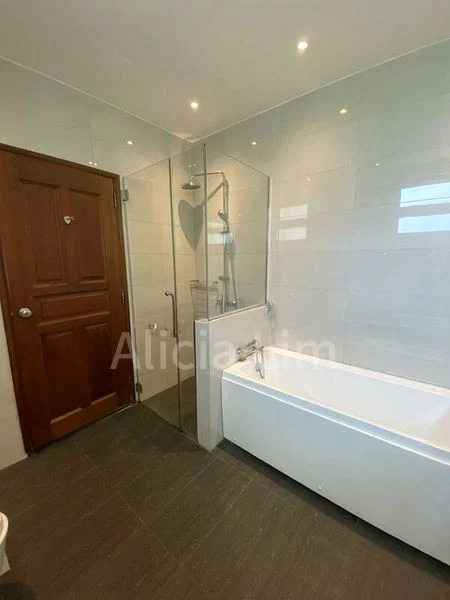 6 Bed Semi-Detached House (Landed) for Rent in  One Tree Hill - Image 17