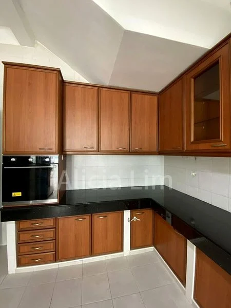 6 Bed Semi-Detached House (Landed) for Rent in  One Tree Hill - Image 14